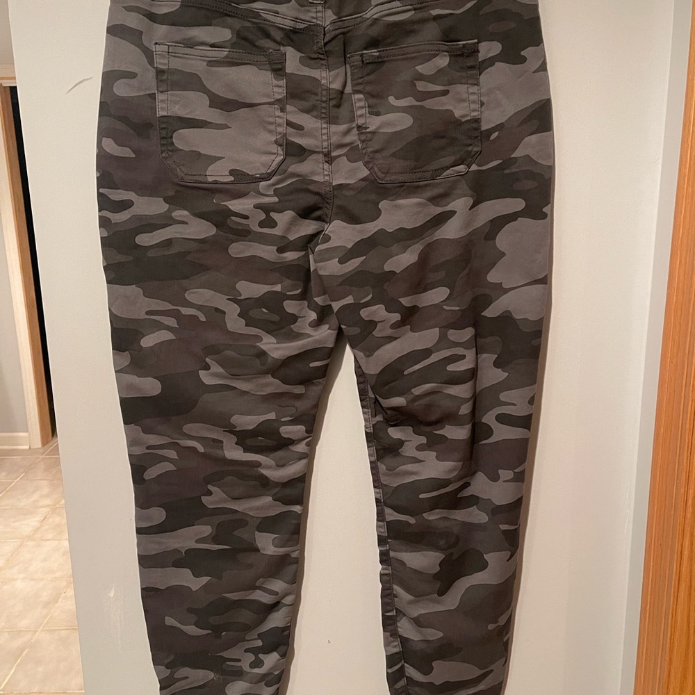 Gray Camo Crop Jeans